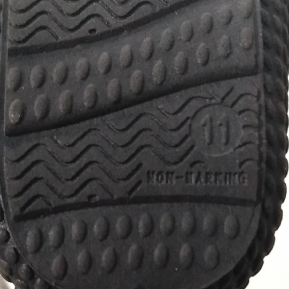 Cat & Jack Black and Gray Kids Water Shoes W/‎ Velcro Strap Size 11 - Cushioned